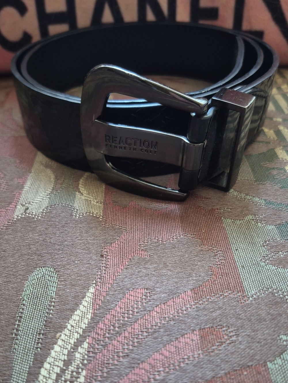 Kenneth Cole Reaction Women's Black Patent Keather Belt with Gunmetal Buckle
